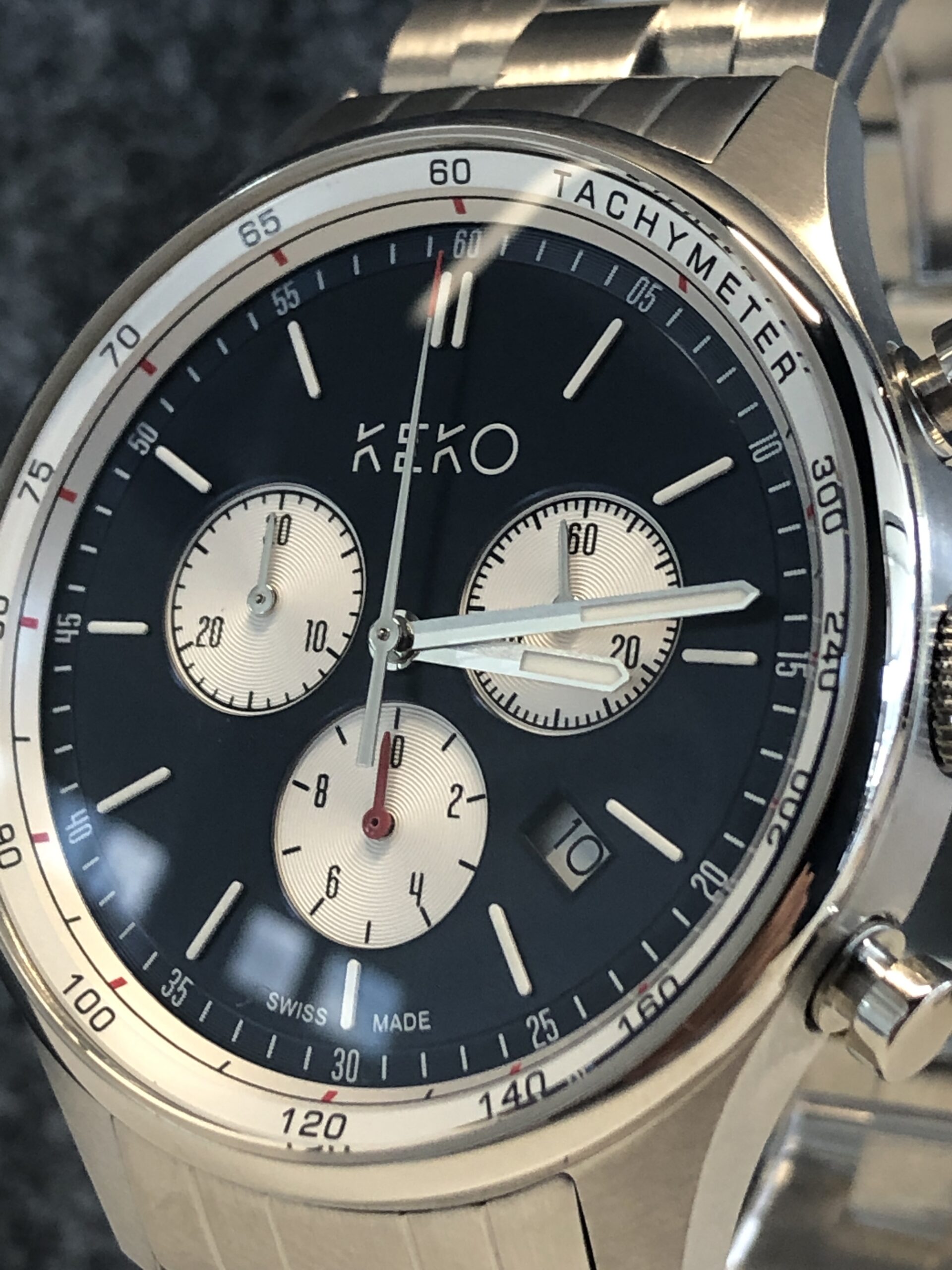 keko-chronograph-reliable-blue-seitenansicht-zoom